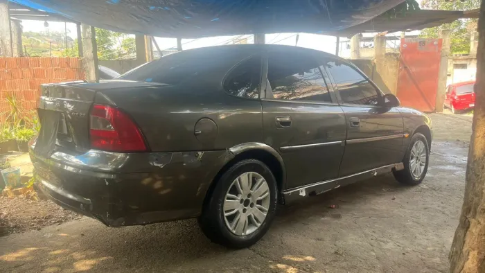 Vendo Vectra 2001