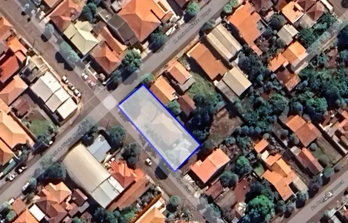 Casa comercial à venda em Uraí PR com 525m² em esquina
