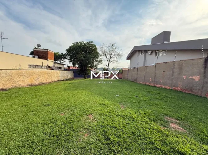 Terreno à venda no bairro Parque Santa Cecília em Piracicaba