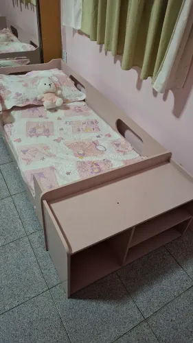 Vendo cama infantil com colchão
