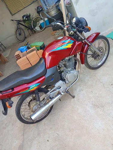 Vendo ou troco por carro sem lixo por favor