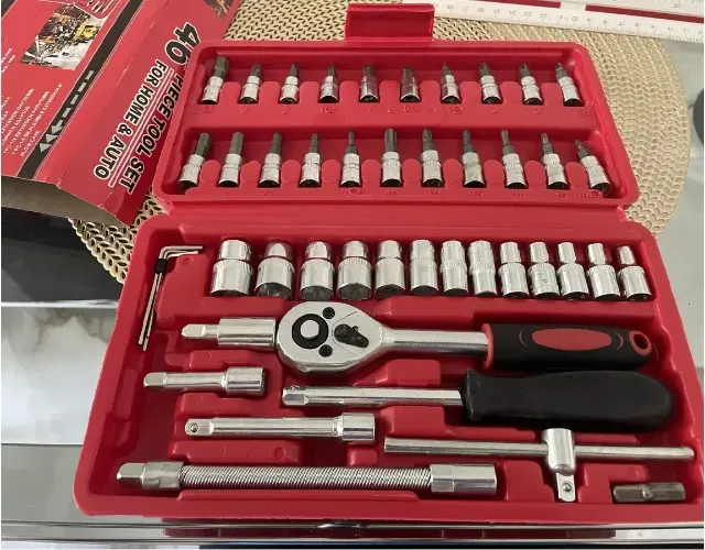 Jogo De Ferramentas Multiuso Chave De Fenda Soquetes 46 Peças Com Maleta