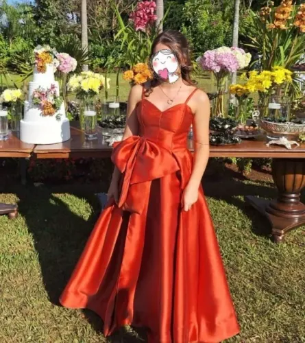Vestido de festa DESLUMBRANTE, NOVO - usado só 1 vez