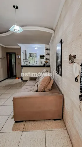 CASA GEMINADA DUPLEX À VENDA 2 QUARTOS