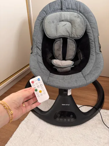 Cadeira de Descanso e Balanço Bebê Musical Automático