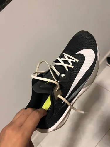 Tênis Nike Air Zoom Rivalfly 4 tamanho 42