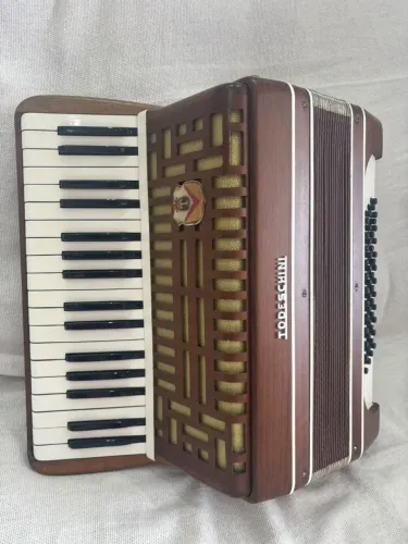Gaita sanfona acordeon Todeschini 48 baixos relíquia
