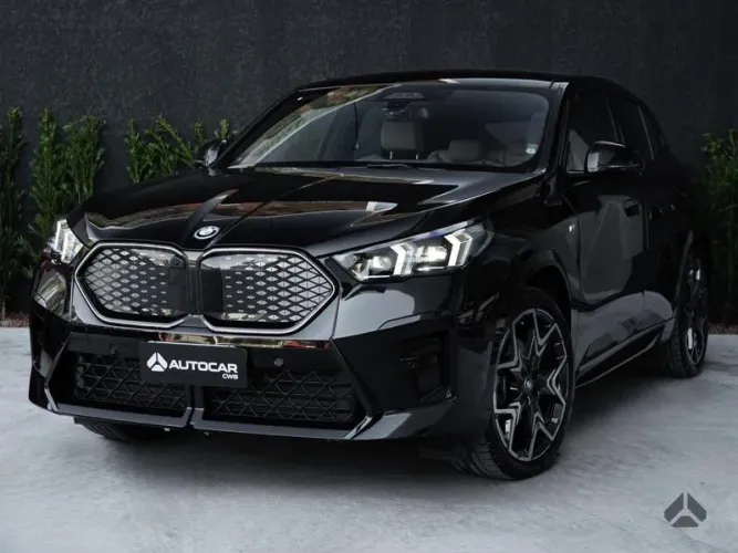 BMW IX 2 Xdrive 30 M Sport (elétrico) 2025
