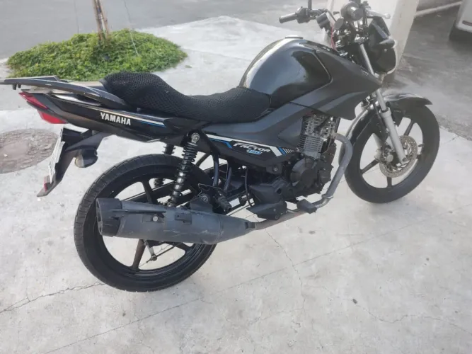 VENDO YAMAHA - YBR 150 - FACTOR ED