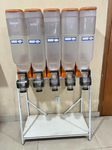 Expositor Dispenser para Rações e Grãos