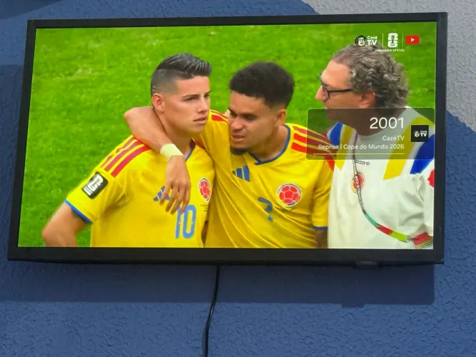 Smart Tv  Hd 32 Polegadas 2025 Preto Samsung Bivolt