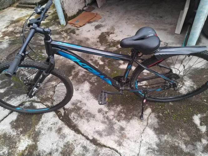 Bicicleta aro 29 de marcha com defeito 