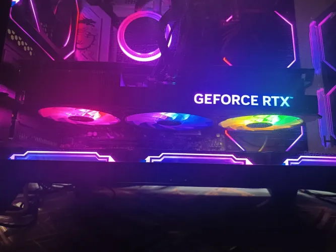 RTX 4070 GALAX 1 CLIC OC RGB 12GB TRIPLE FAN