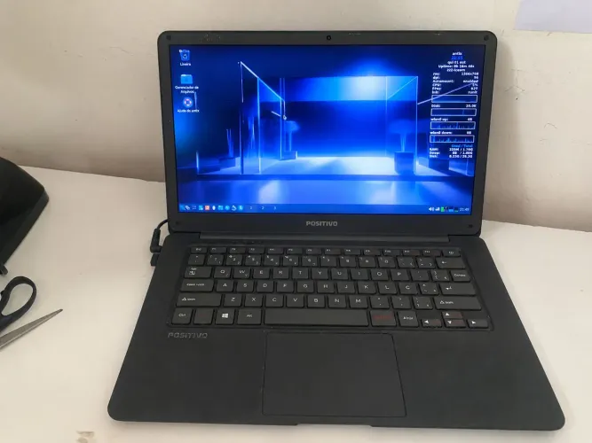 Notebook Positivo Motion Gray Q232A 14" - 2GB RAM / 32GB - Linux antiX