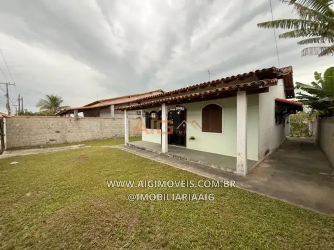 Casa 2 Quartos Suítes Quintal Com Espaço Para piscina Churrasqueira