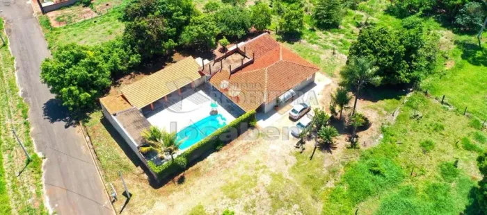 Venda de chácara em Uchoa com 2.022 metros quadrados