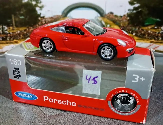 Welly - Porsche Carrera S (pneus de borracha)