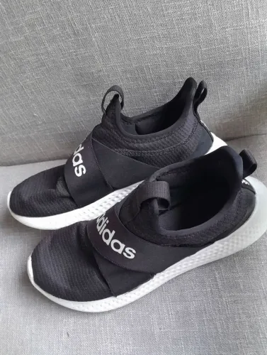 Tenis adidas