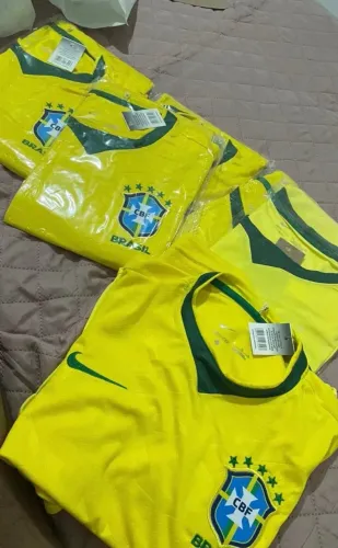 Camiseta Brasil Masculina amarela