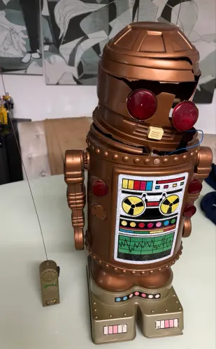 Robô Arthur da Estrela Infância Anos 80 Retrô