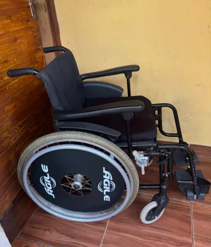 CADEIRA DE RODAS DOBRÁVEL comprei por 3.000