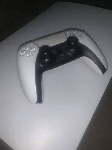 PlayStation 5 modelo FAT com leitor de disco, versão de Software 12.00