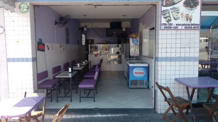Loja açaí e lanches 10 anos mesmo lugar...