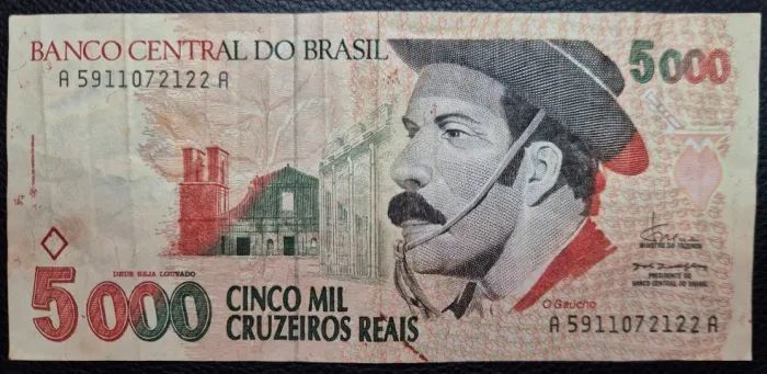 Cédula de moeda antiga de 5000 cruzeiros reais ?Cédula do Gaúcho? (1993)