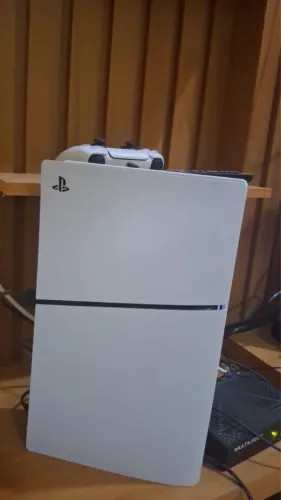 PS5 + 2 controles