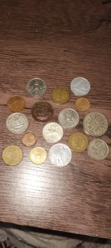 Vendo moedas internacionais e nacionais, somente lote todo ok