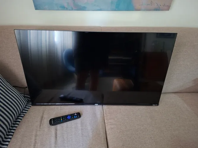 Televisão smart TV AOC Roku TV 40'