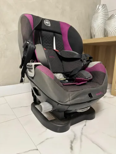 Cadeirinha infantil para carro (comprada nos Estados Unidos)