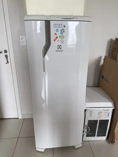 Geladeira Electrolux 1 porta