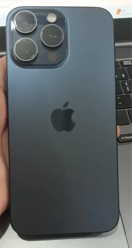 VENDO IPHONE 15 pro Max 
