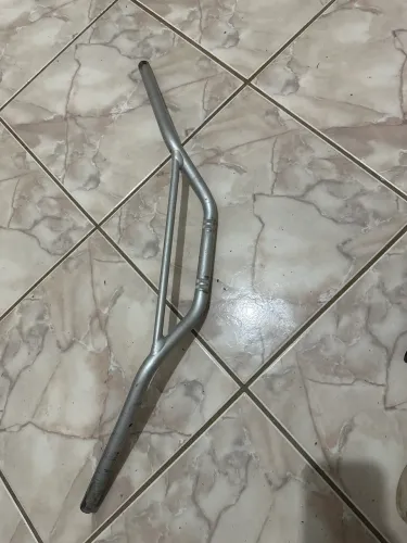 Guidão de XRE