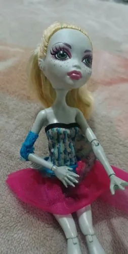 Linda boneca