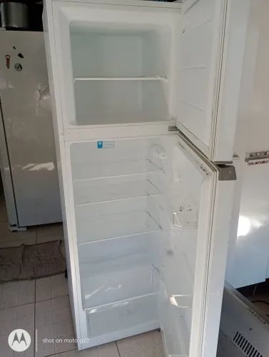 Vendo geladeira 6 meses de uso