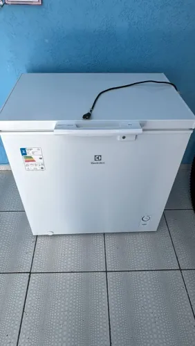 Freezer Eletrolux 200 litros