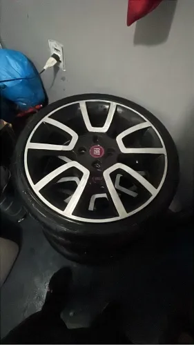 Rodas 17 + Pneus novos