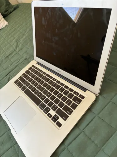 MacBook Air i5 2012