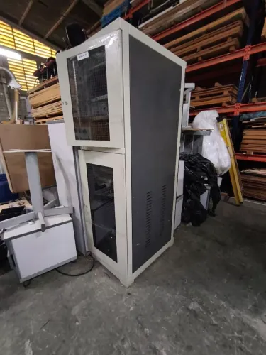 Rack Servidor de Piso