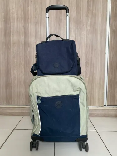 Bolsa escolar e lancheira Kipling