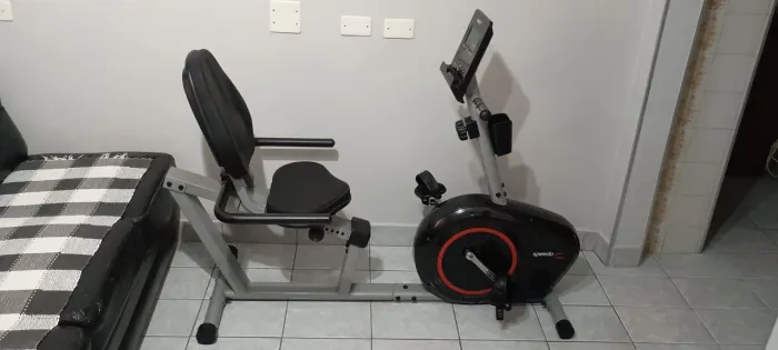Bicicleta Horizontal Speedo R35 - Resistência Magnética