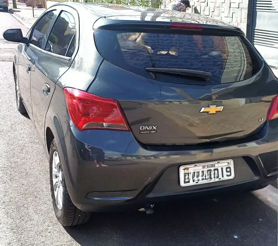 Chevrolet Onix Hatch LT 1.0 8V Flex Mec. 4P 2019