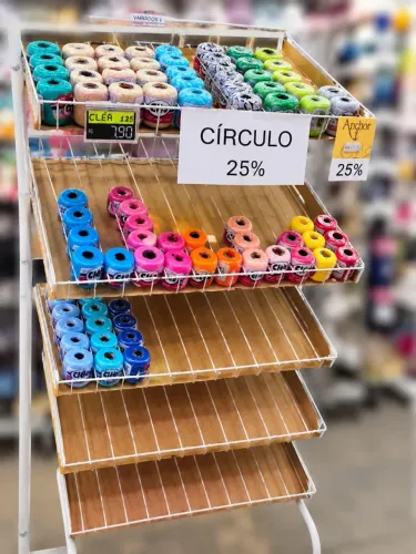 Expositor para linha Clea 125