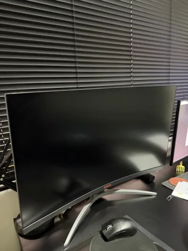 Monitor AOC Agon 32 curvo full hd VA