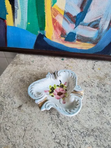cinzeiro floral porcelana antigo antiquario pintado mão arte decoração 1960 casa vintage