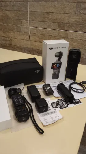 DJI Osmo Pocket 3 Creator Combo + Cartão 64 GB - Seminova