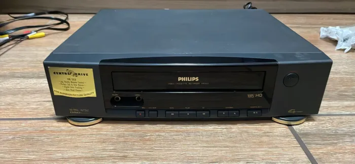 Vídeo cassete Philips VR553/78