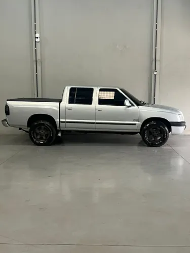 Chevrolet S10 Pick-up Luxe 2.8 4X2 CD TB Int.dies. 2002